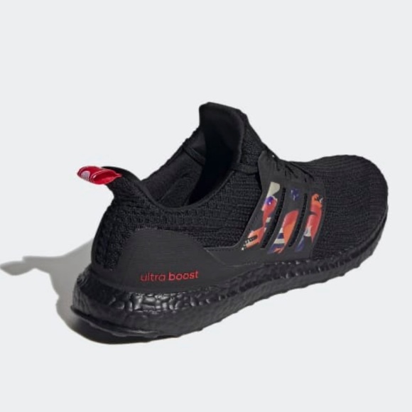 adidas ULTRABOOST DNA LUNAR NEW YEAR - Picture 5 of 12